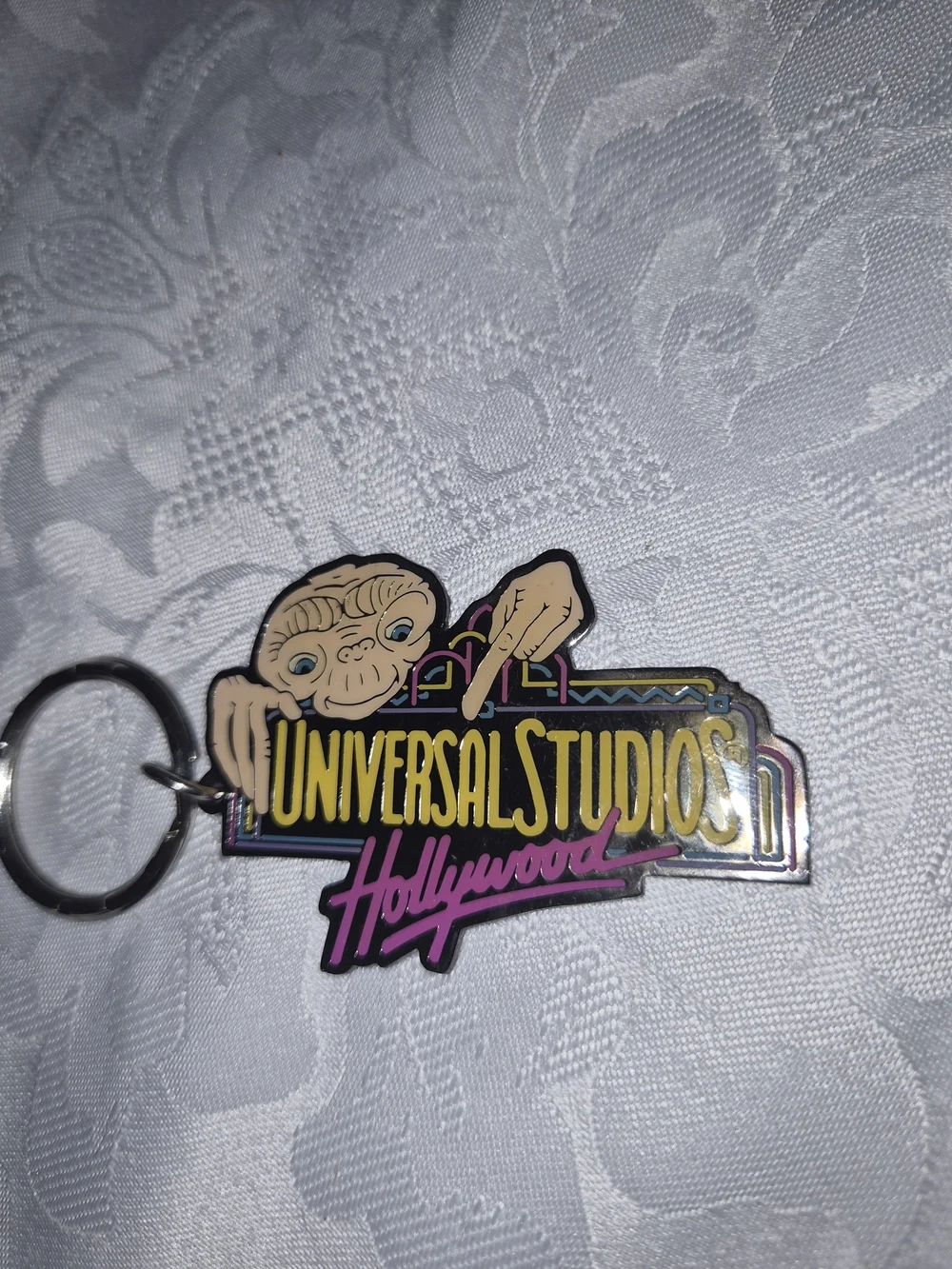 vintage 1980s or 1990s metal Universal Hollywood E.T. Keychain